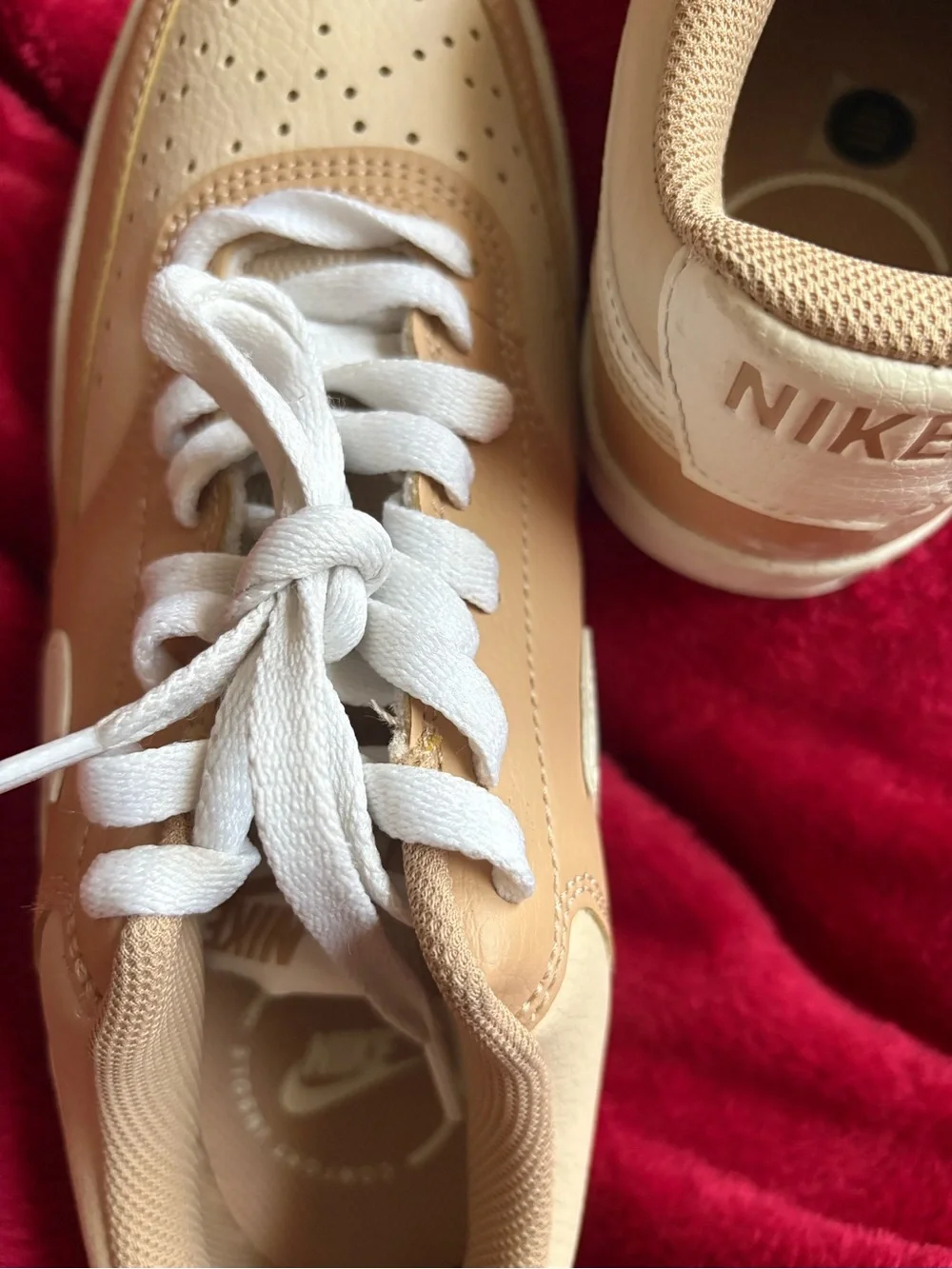 Nike stylish low